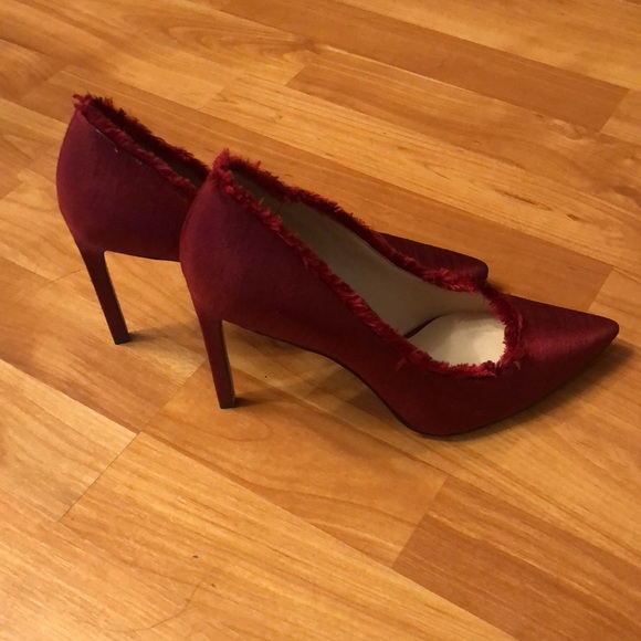 Like New - Nine West Stiletto pump - Picture 3 of 11